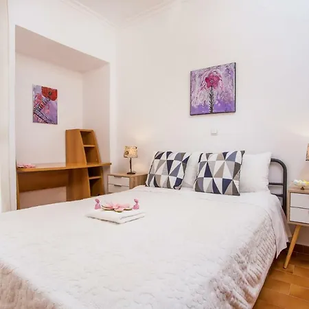 דירה Thalia'S Apartment *